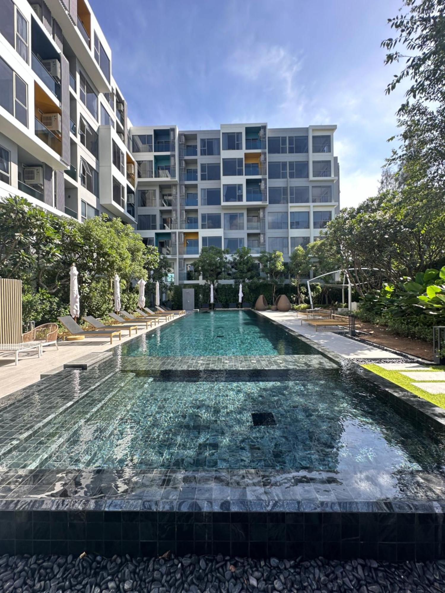Laguna Lakeside *